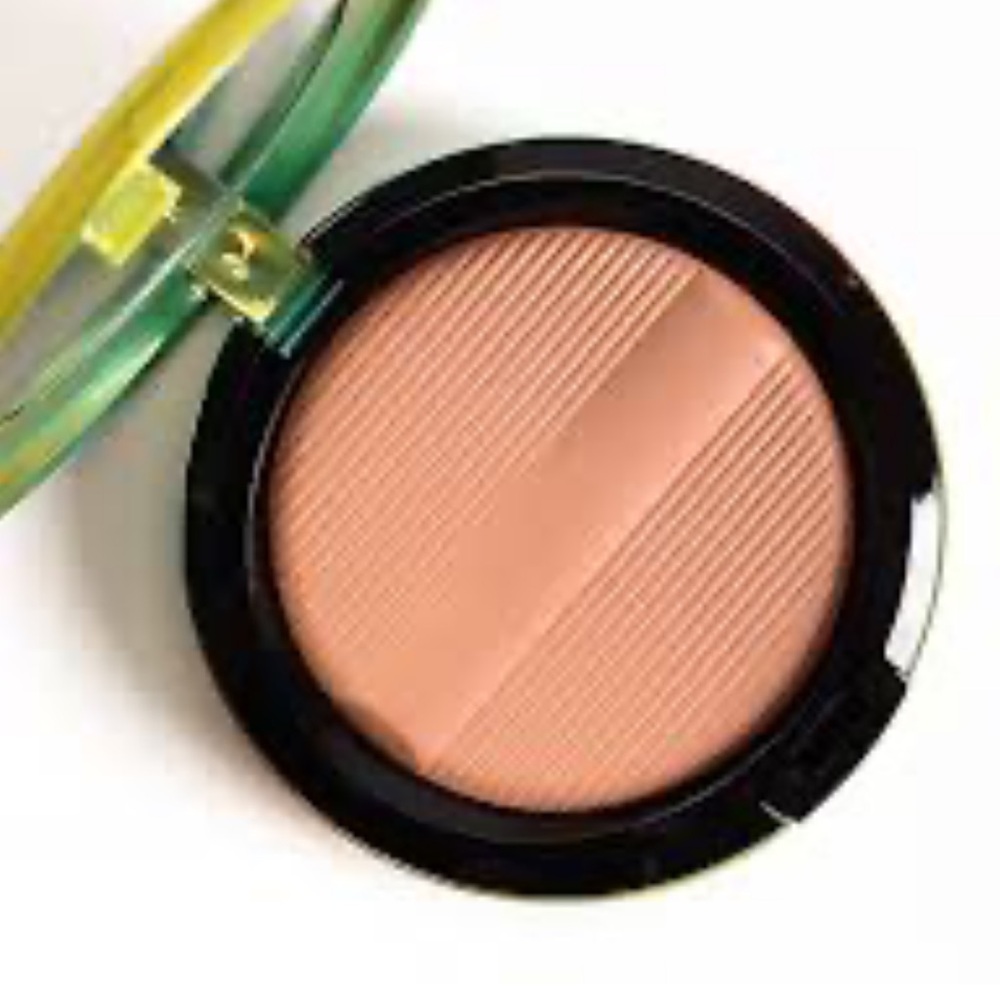 MAC Cosmetics Studio Sculpt Bronzing Powder - Picture 5 of 5